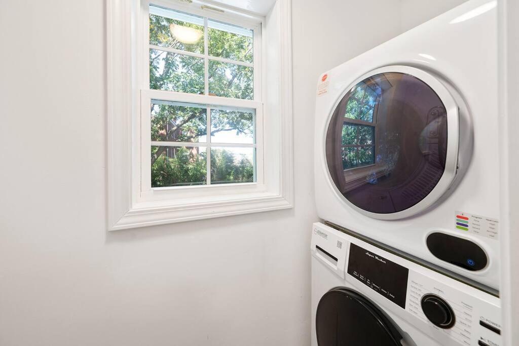 * Lux Modern Retreat * Downtown * King Beds * Apartment Durham